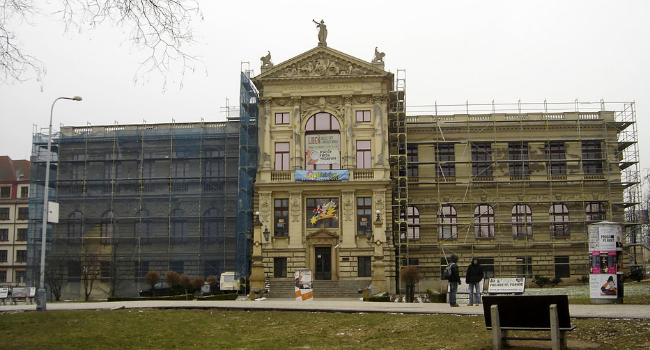 Muzeum hlavního města Prahy - fasádní lešení